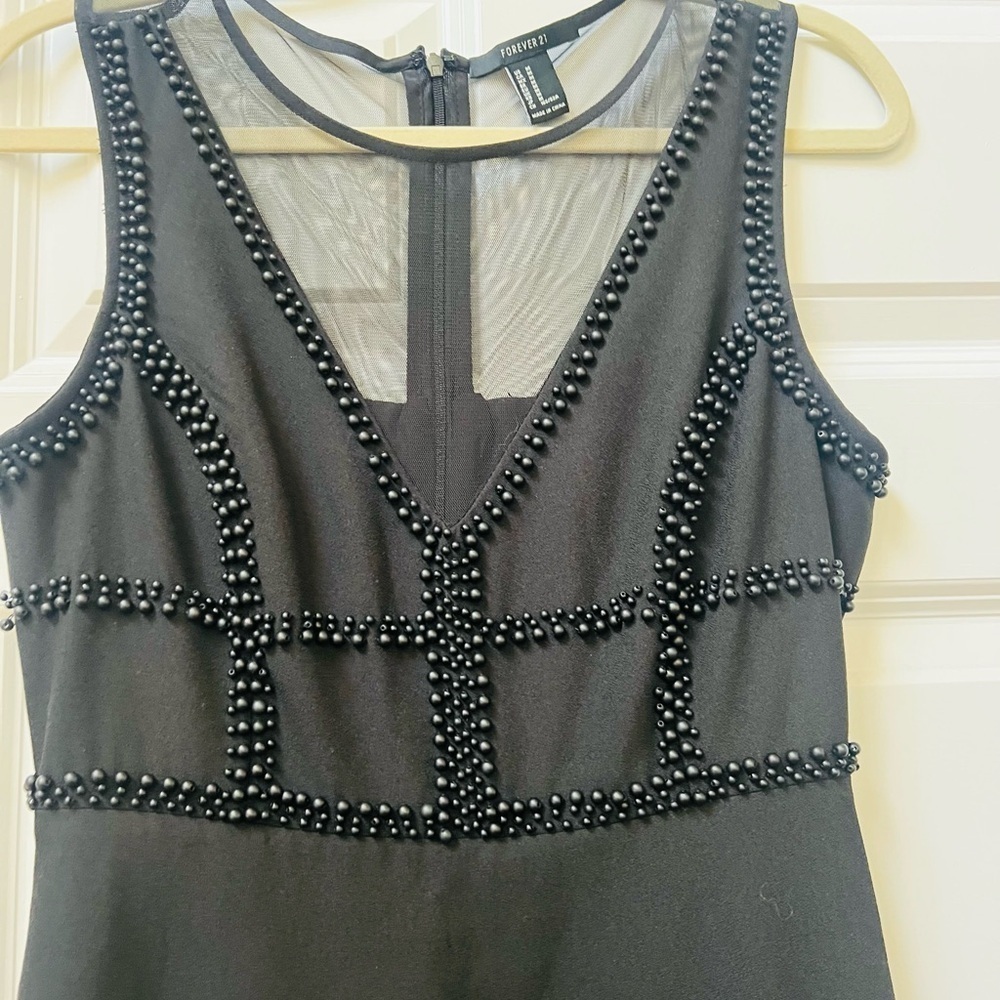 Elegant Forever21 medium Black Sleeveless Dress - Picture 5 of 6